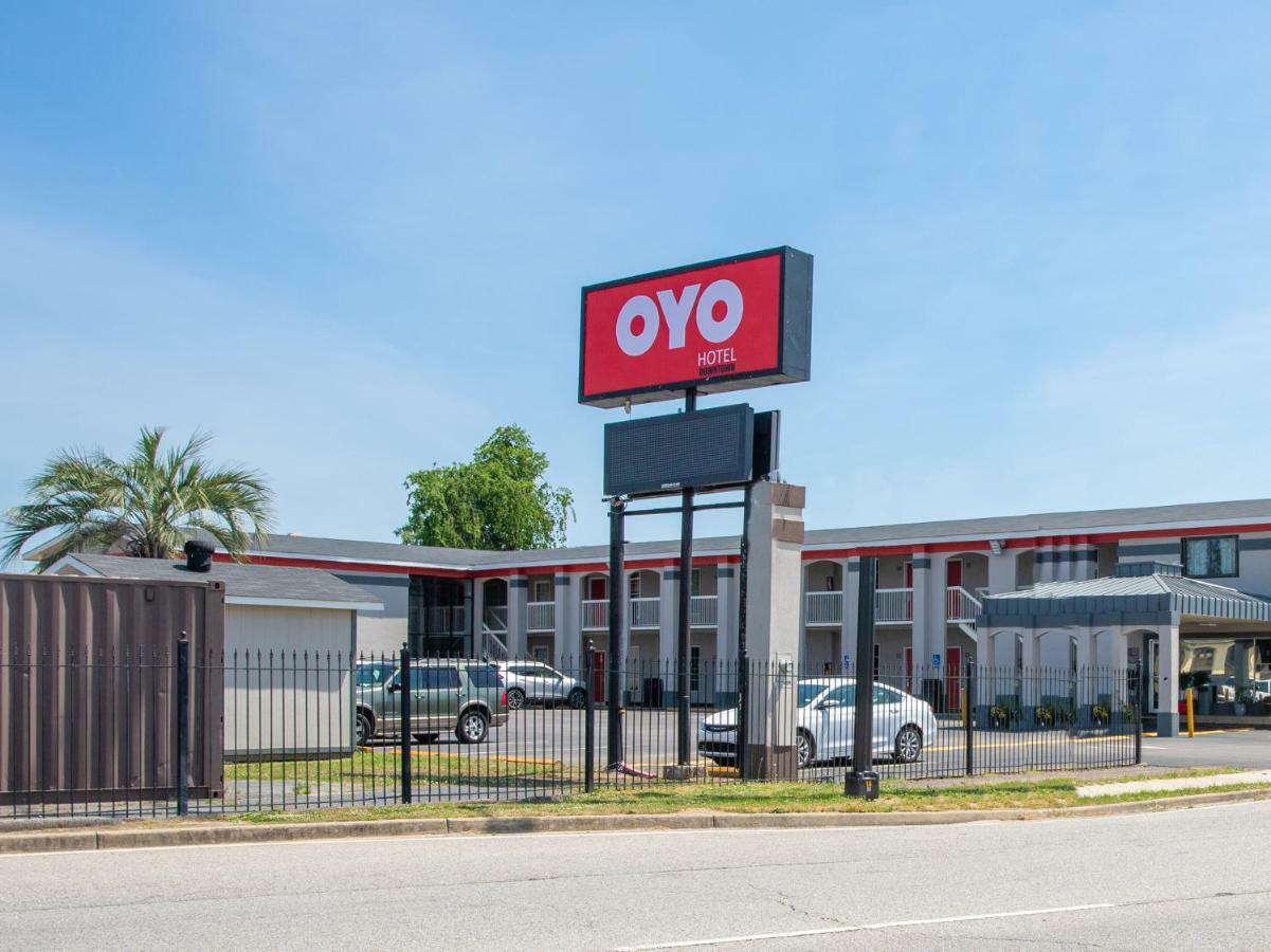 Oyo Hotel Augusta Downtown Luaran gambar