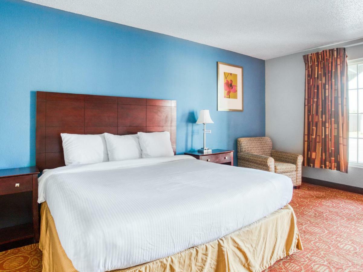 Oyo Hotel Augusta Downtown Bilik gambar