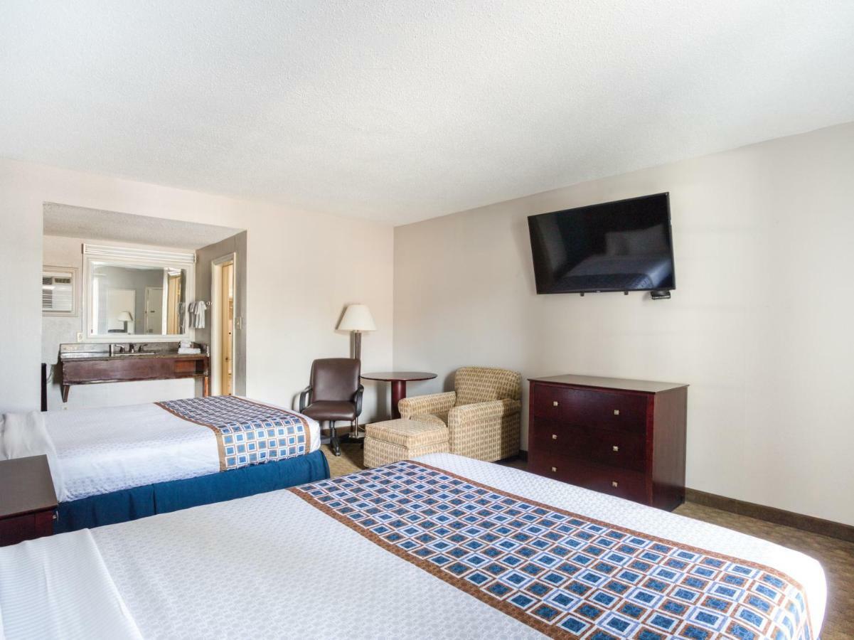 Oyo Hotel Augusta Downtown Bilik gambar